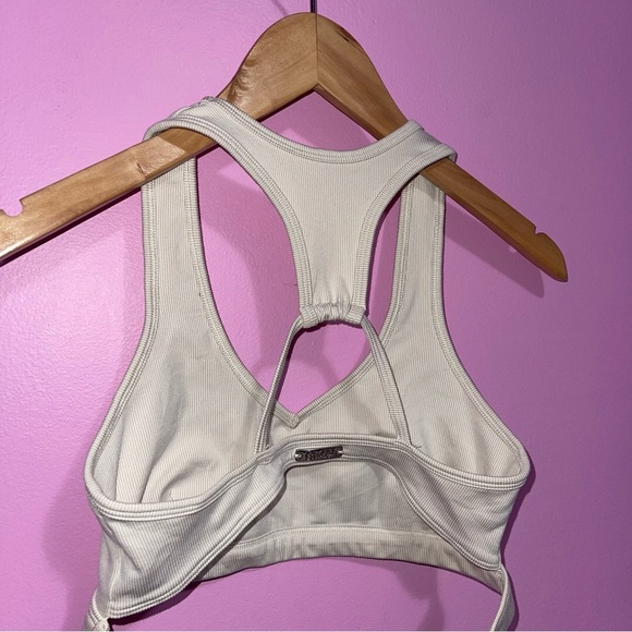 Bombshell Sportswear Sports Bra Women’s Size Medium Beige Ivory Ribbed - Picture 8 of 11
